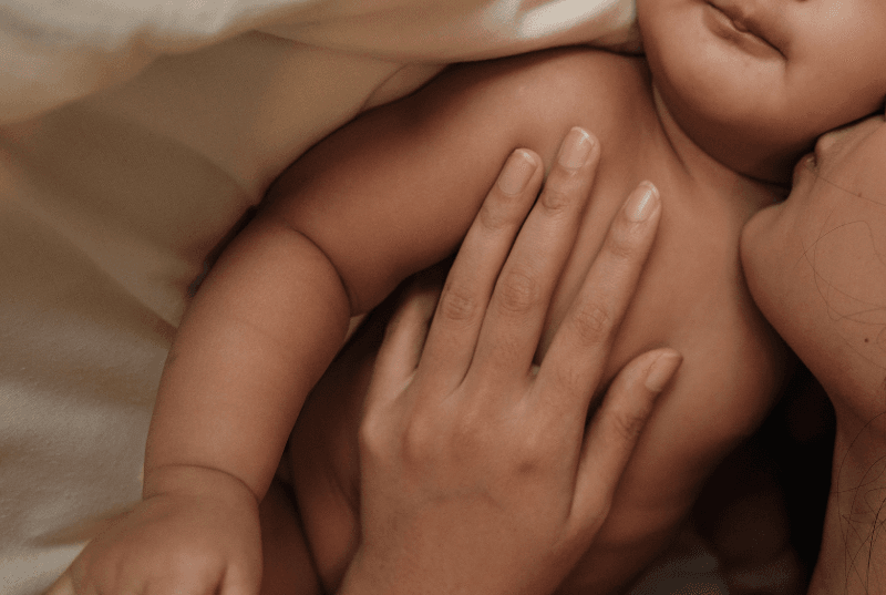 photo d'une maman et son bébé