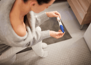 Test de grossesse positif, premières étapes de la grossesse